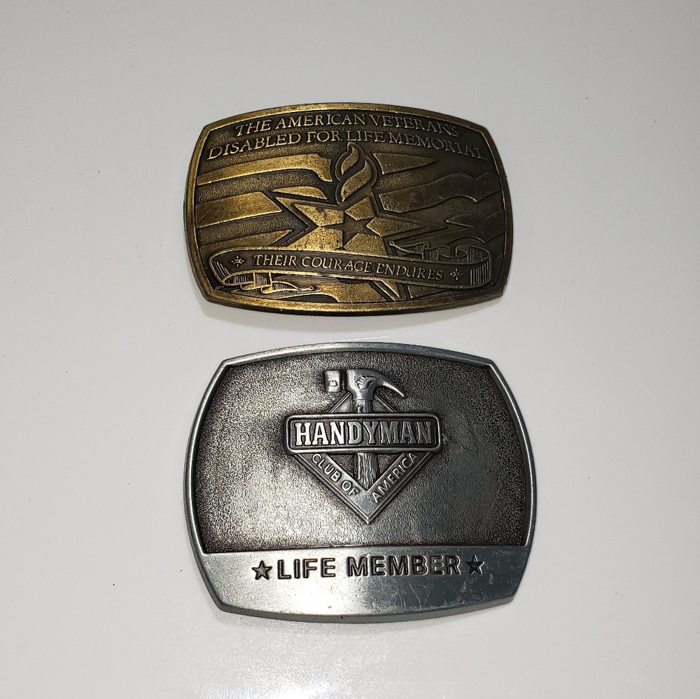 2 mens belt buckle one brass one silver color